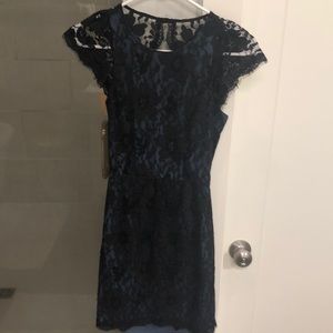 BCBG Lace Black Mini Open Back Cap Sleeve Dress size 2